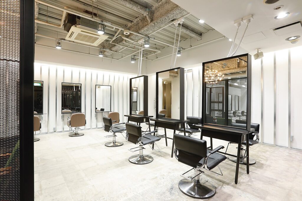 CLEAR of hair 栄南店(クリアーオブヘアー)の店内写真