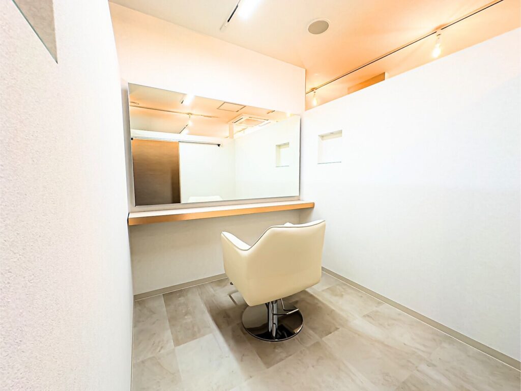 エクラート　リュミ　チバエキマエテンの店内写真