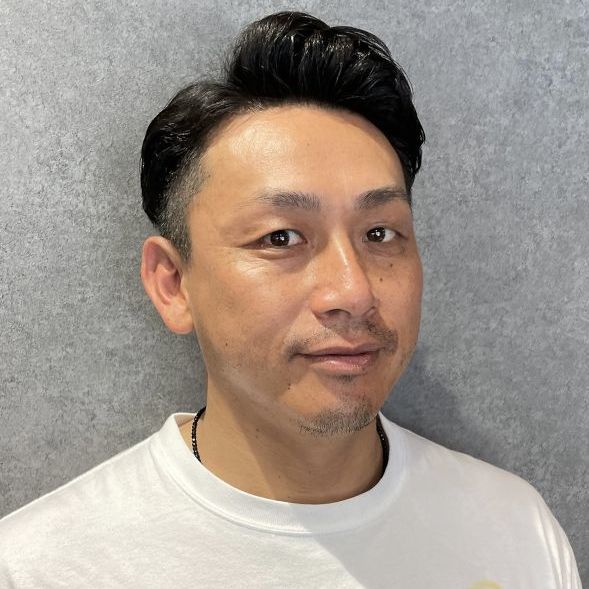 BEET BARBERSHOP 大阪駅前第3ビル店のメンズツーブロックスタイル