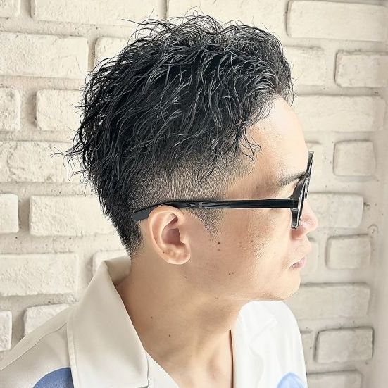 クリーブ イケブクロのさわやかなメンズスタイルの写真