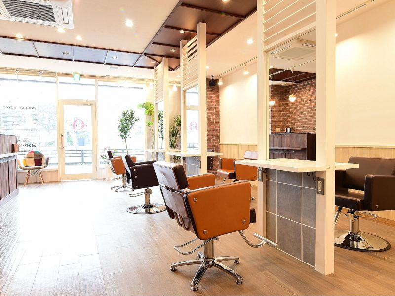 アグ ヘアー リトル ツダヌマテンの店内の写真