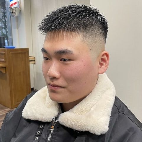 BARBER W軒のメンズスタイル