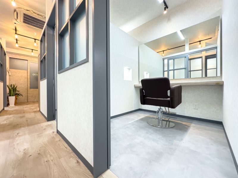 Anon ECLART　浦和店の店内