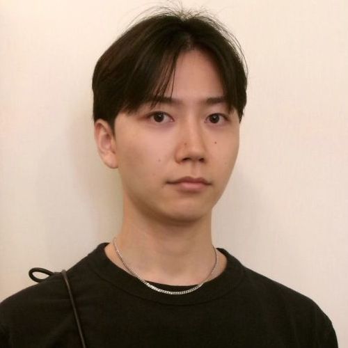 HINTSTATIONのメンズスタイル