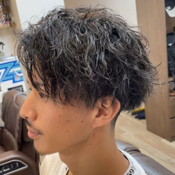 Hair Salon GRANZの波巻きパーマ