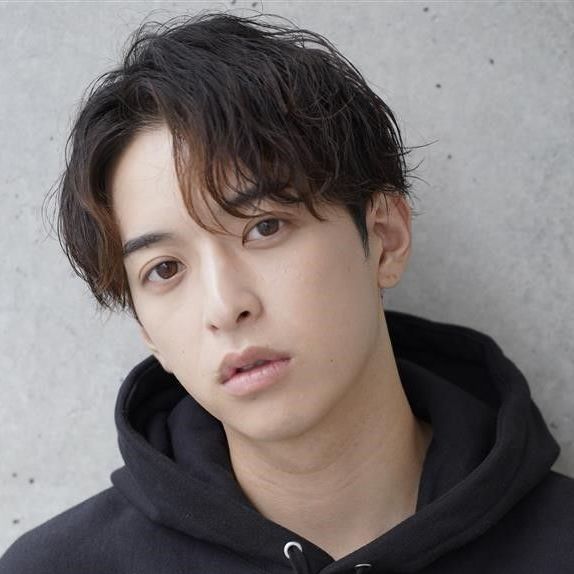 BLEACHi 高崎店のセンターパートスタイルの写真