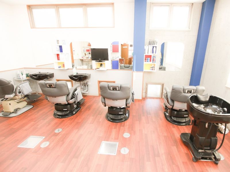 hair salon SAKAINOの店内